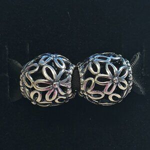 Authentic Pandora Retired Wildflower Walk Openworks Charm 790890